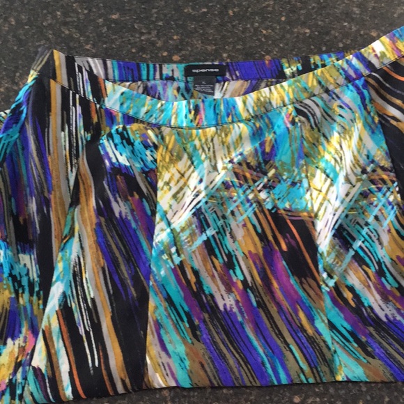 Beautiful and colourful midi flair XL Spense skirt. - Picture 6 of 6